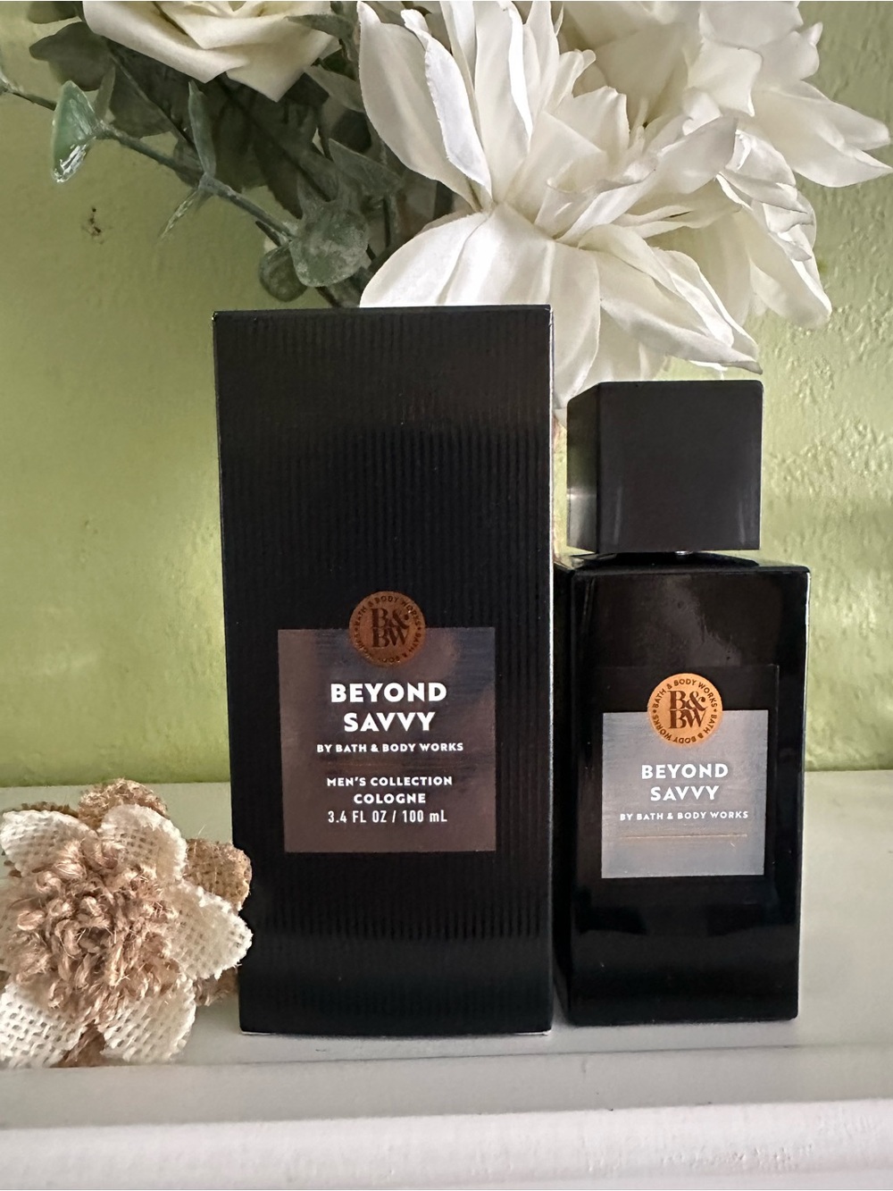 Bath & Body Works Beyond Savvy Cologne — Black and Gold
